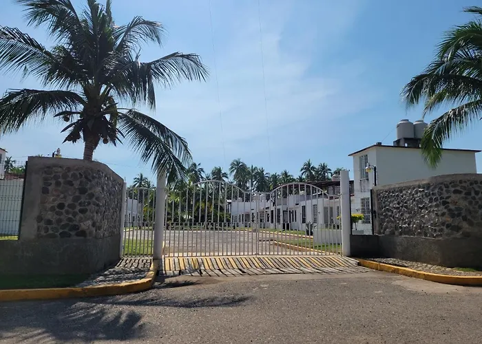 Casa De Palmas * Zihuatanejo
